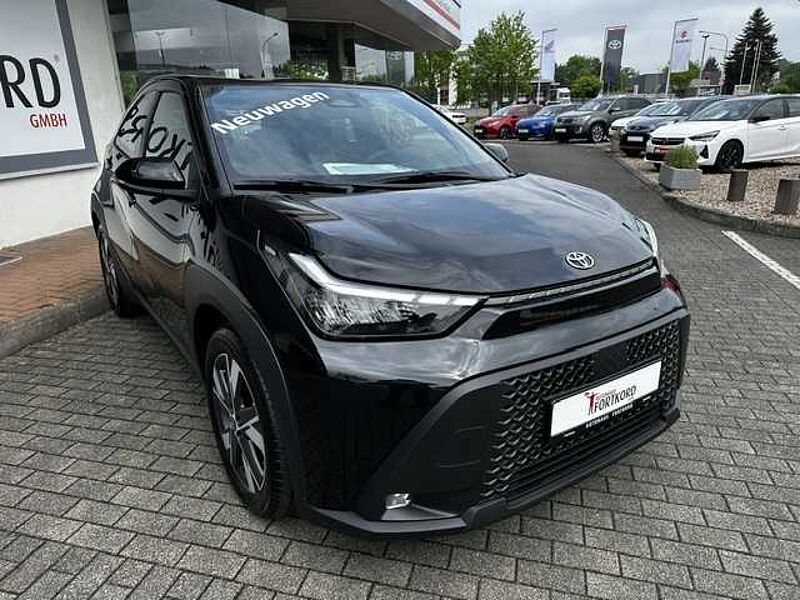 Toyota Aygo X Hybrid - Comfort - Automatik - Navi, LED