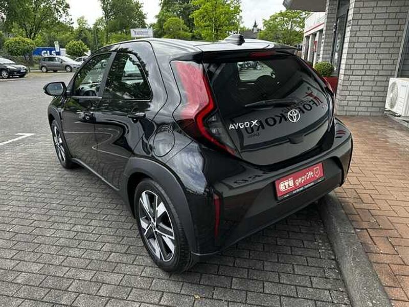 Toyota Aygo X Hybrid - Comfort - Automatik - Navi, LED