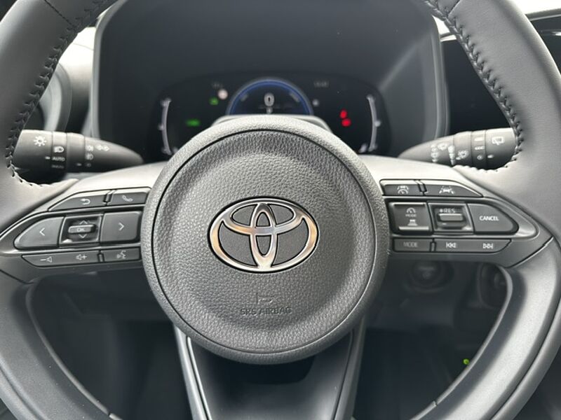 Toyota Aygo X Hybrid - Comfort - Automatik - Navi, LED