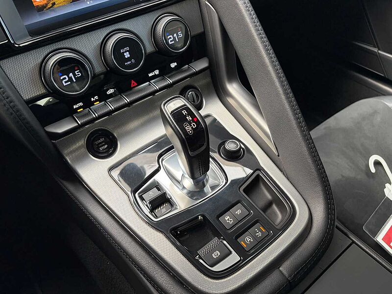 Jaguar F-Type Coupe Automatik - Pano, Navi, PDC, Bi-Xenon