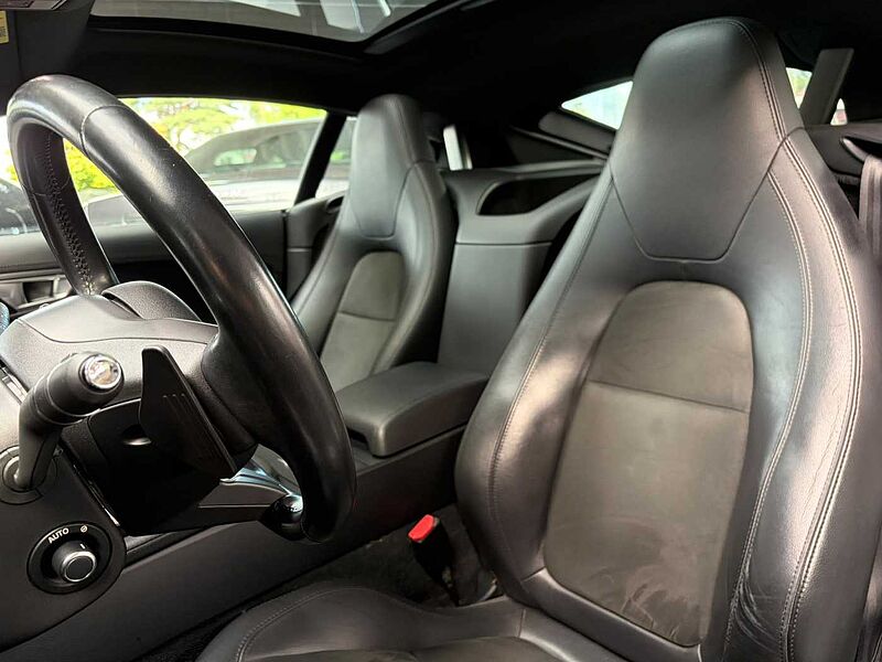 Jaguar F-Type Coupe Automatik - Pano, Navi, PDC, Bi-Xenon