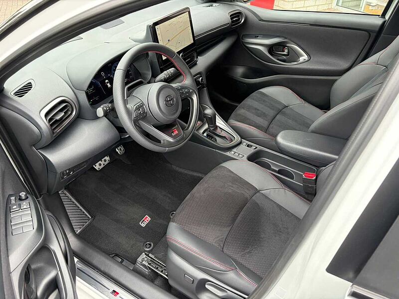 Toyota Yaris 1.5 Hybrid GR Sport - Head-Up, Navi, LH, SHZ, .. . -