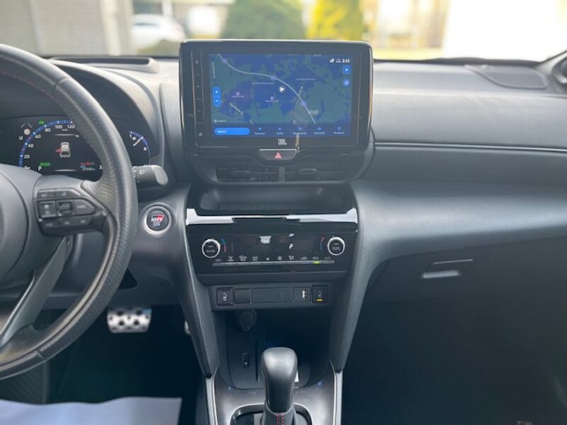 Toyota Yaris Cross 1.5 Hybrid GR Sport - HEAD. , JBL, LED .. .