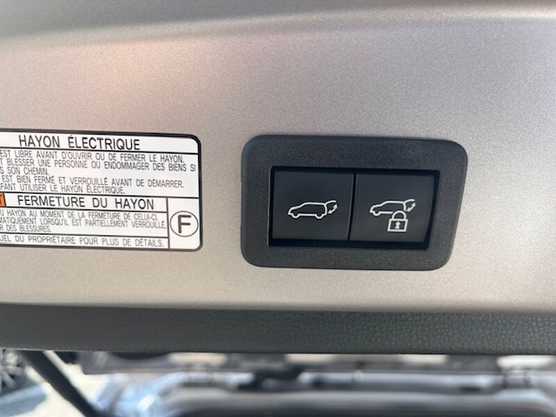 Toyota Corolla Cross 2.0 Hybrid Teamplayer - Navi, LHZ. , SHZ, . LED .. .