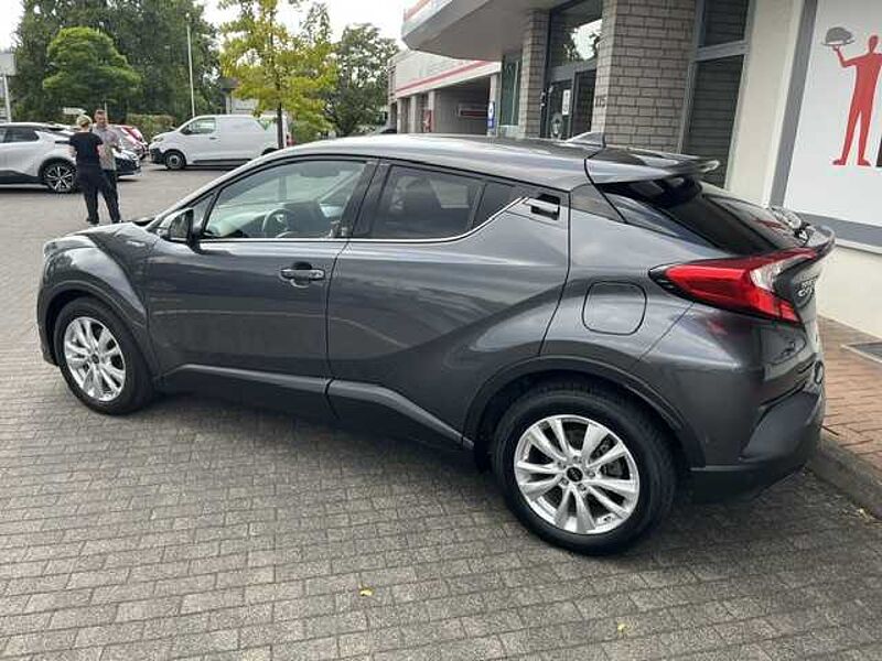Toyota C-HR 1.8 Hybrid Team D - IPS, LED, LH+SH, PDC, .. .