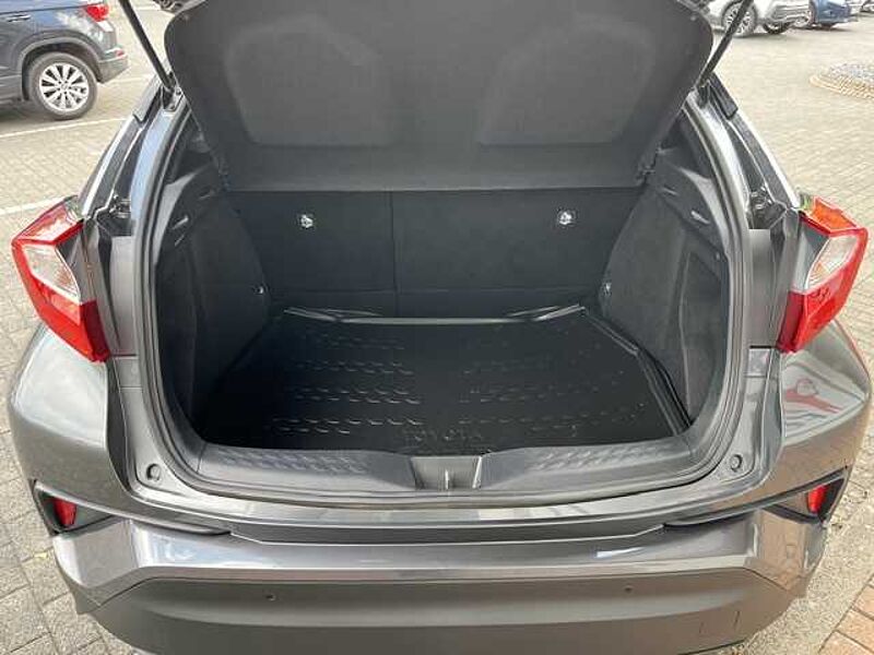 Toyota C-HR 1.8 Hybrid Team D - IPS, LED, LH+SH, PDC, .. .