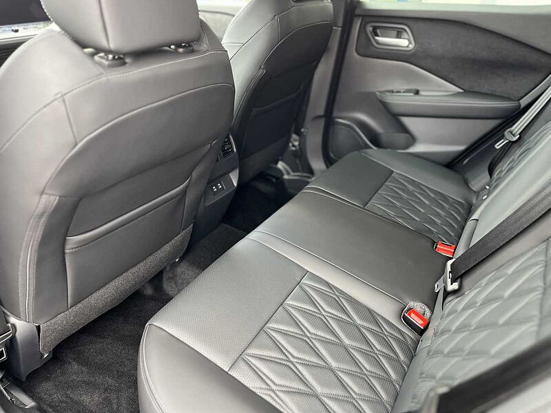 Nissan Qashqai 1.3MHEV Tekna Plus+ XTronic - Facelift Pano, Bose, 20'