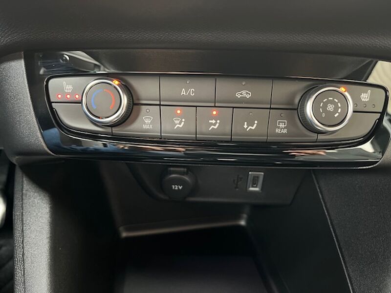 Opel Corsa 1.2T GS Black Edition - Autom. - Massage, Navi, LED