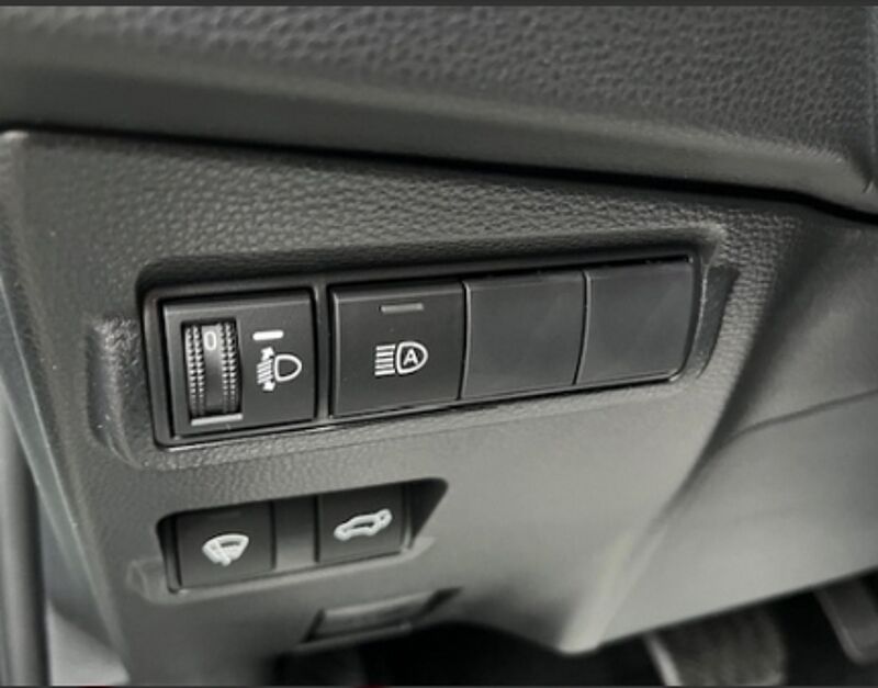 Toyota Corolla Cross 2.0 Hybrid Style 4x4 - Allwetter, LED, LHZ. , Navi. , .. .