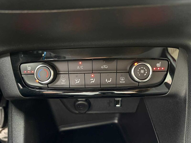 Opel Corsa 1.2 Turbo - 4 türig - Navi, PDC, BT, CAM