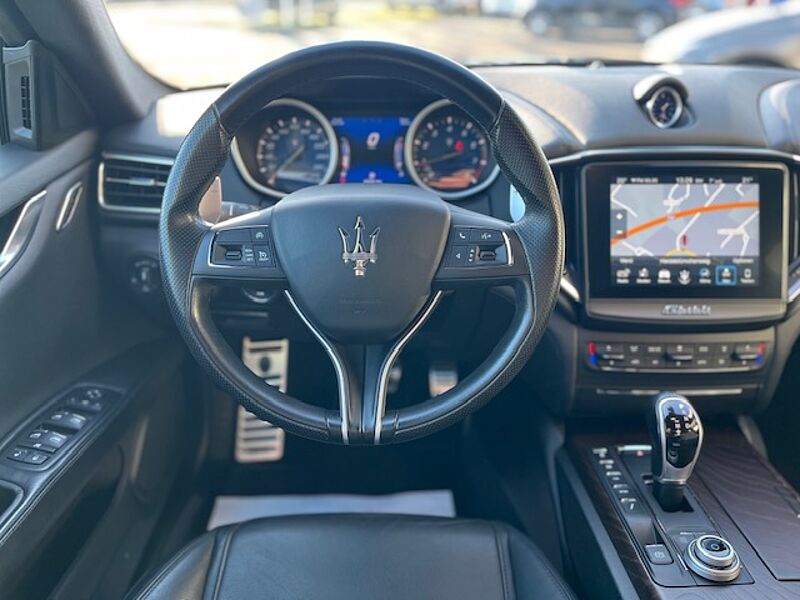 Maserati Ghibli S Q4 GranSport - Kamera, LED, 20' Zoll, Navi