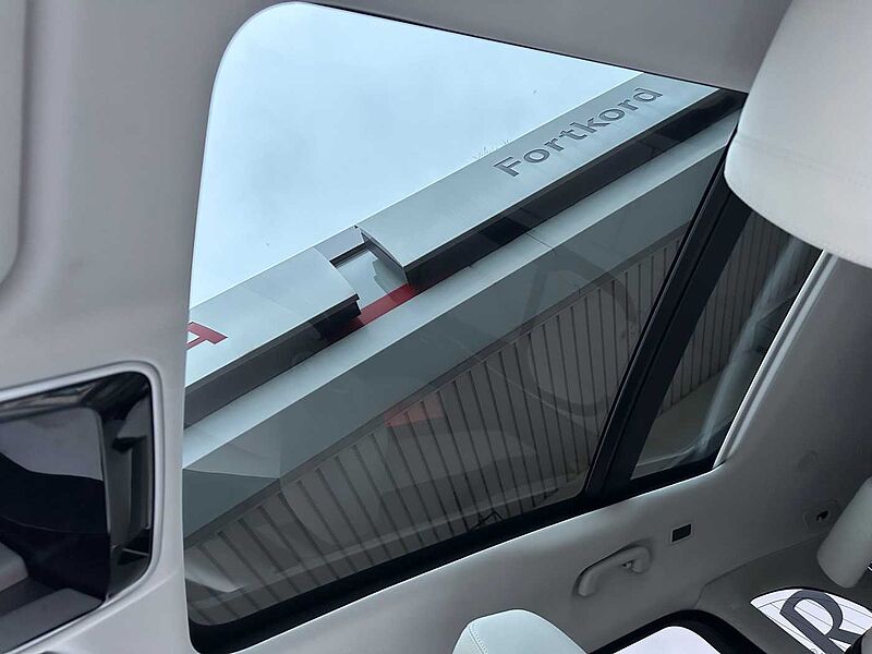 Land Rover Range Rover Velar Diesel 300d R-Dynamic-Standhz. , Pano, AirS, LED