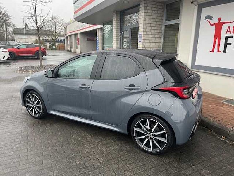 Toyota Yaris 1.5 Hybrid GR Sport - NAVI, LED, PDC, SZ .. . -