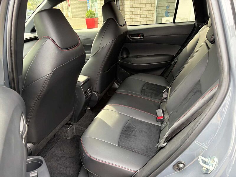 Toyota Corolla Cross 2.0 Hybrid GR Sport - Navi, SHZ, LHZ, LED .. .