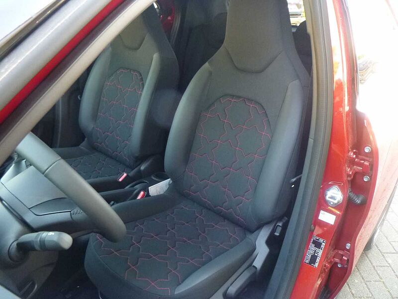 Toyota Aygo X Pulse Edition - LED, Navi, SZ, PDC, Alu 18'
