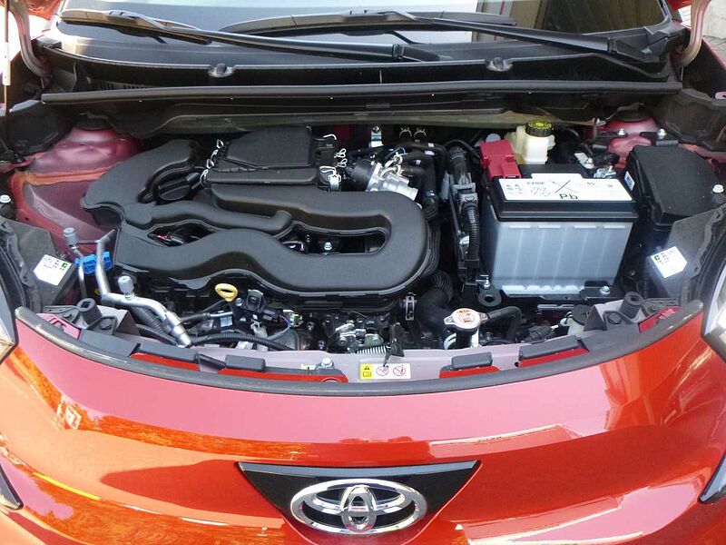 Toyota Aygo X Pulse Edition - LED, Navi, SZ, PDC, Alu 18'