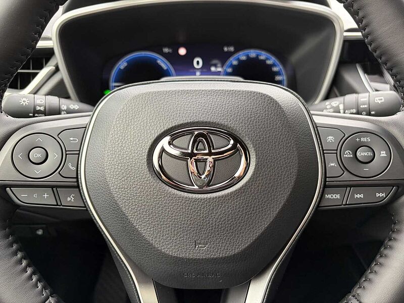 Toyota Corolla Cross 2.0 Hybrid Style - NAVI, LHZ, LED, PDC, SZ