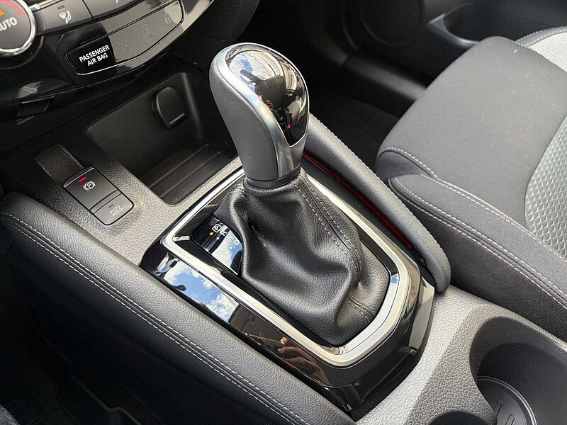 Nissan Qashqai 1.3 DIG-T DCT N-CONNECTA - 360 &deg;, Navi, PDC