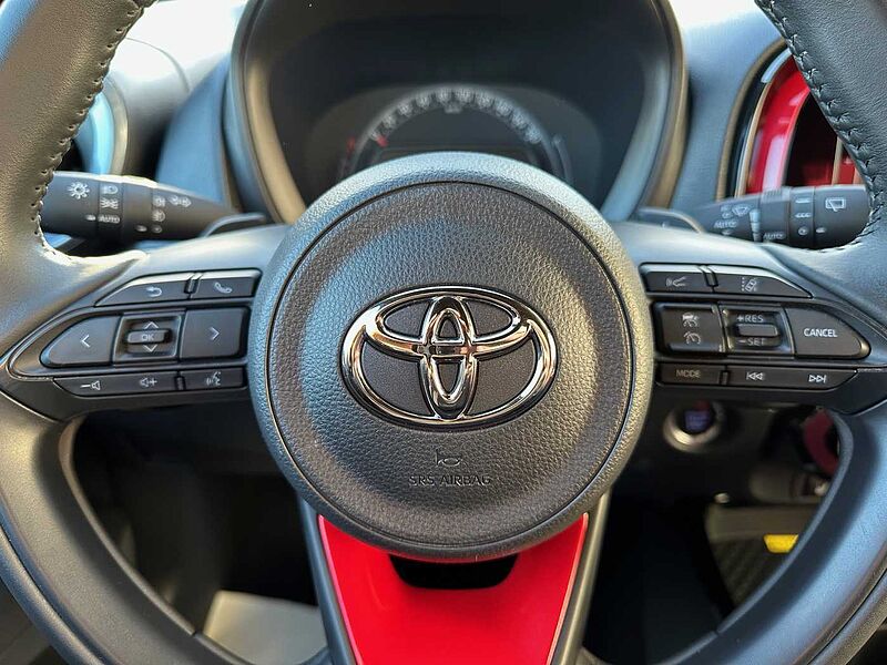 Toyota Aygo X Undercover - AHK. , JBL, LED, Navi, SZ, PDC, Alu