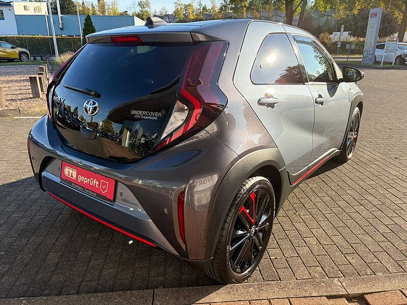 Toyota Aygo X Undercover - AHK. , JBL, LED, Navi, SZ, PDC, Alu