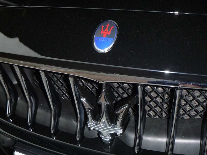 Maserati Ghibli MY18  - PDC-  Navi - Pano - neuer Service