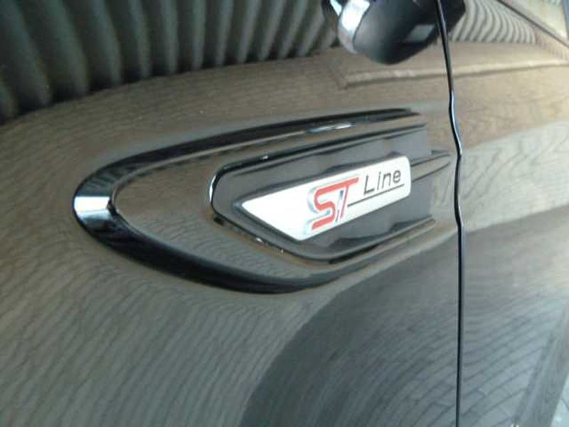Ford Kuga 1.5 ST -Line - 4x4 Aut. - Navi, Xenon, PDC